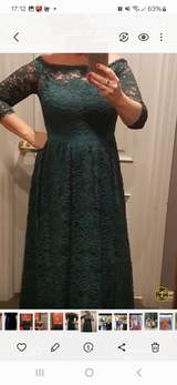 Evergreen Dress, full length, worn once, size 16 2