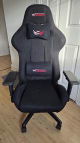 GT Omega Pro Gaming Chair 1