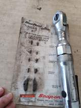 Blue Point 3/8 air ratchet and repair kit 2