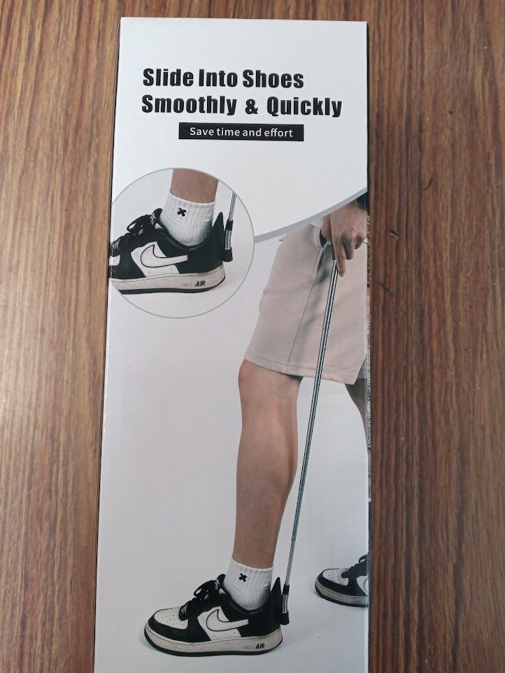 Shoe horn long handle