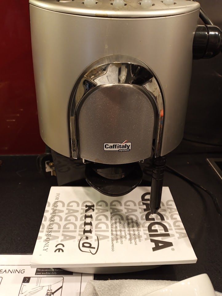 Coffee pod machine