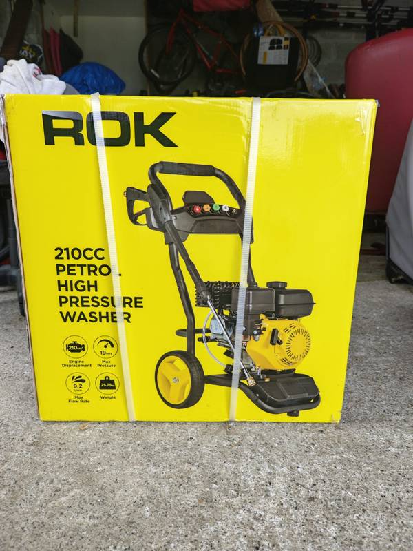 ROK petrol pressure washer