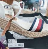 Tommy Hilfiger 5
