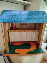 Sindy stable 5