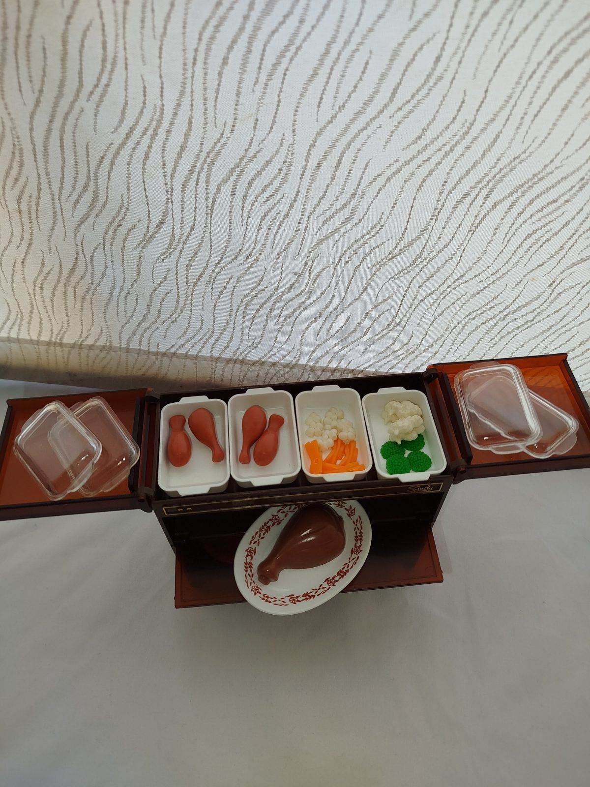 Sindy dining set