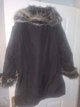Essence Black Faux Fur Trim winter coat size 26/28 4