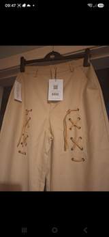 Sisters & Seekers Beige wide leg Trousers size small 4