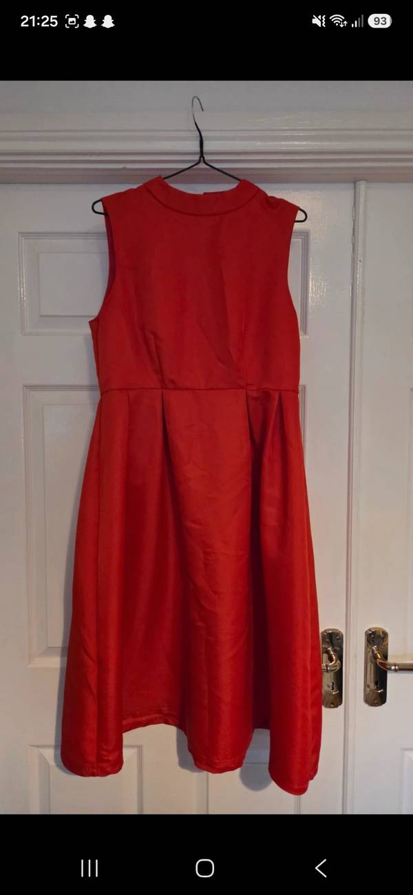 Vibrant Red sleeveless Cocktail Dress
