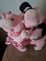 Toy pigs 2