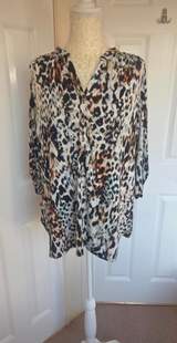 Wallis Petite Animal Print Long Sleeve Tunic Top – Size L 2