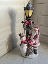 Santa & Snowman with Lighting Street Lamp 2