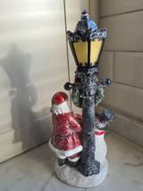 Santa & Snowman with Lighting Street Lamp 4