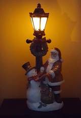 Santa & Snowman with Lighting Street Lamp 6
