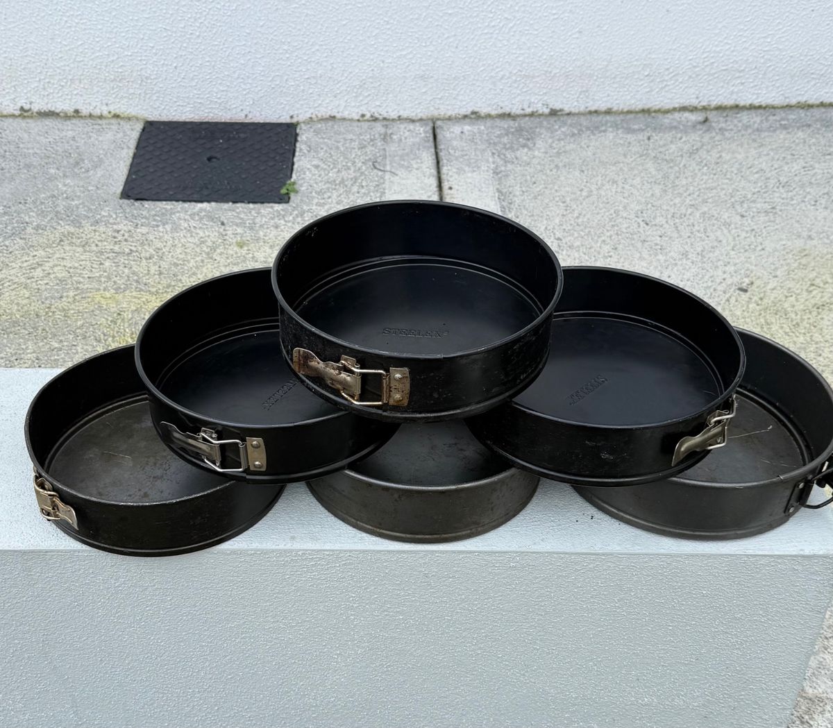 Baking tins
