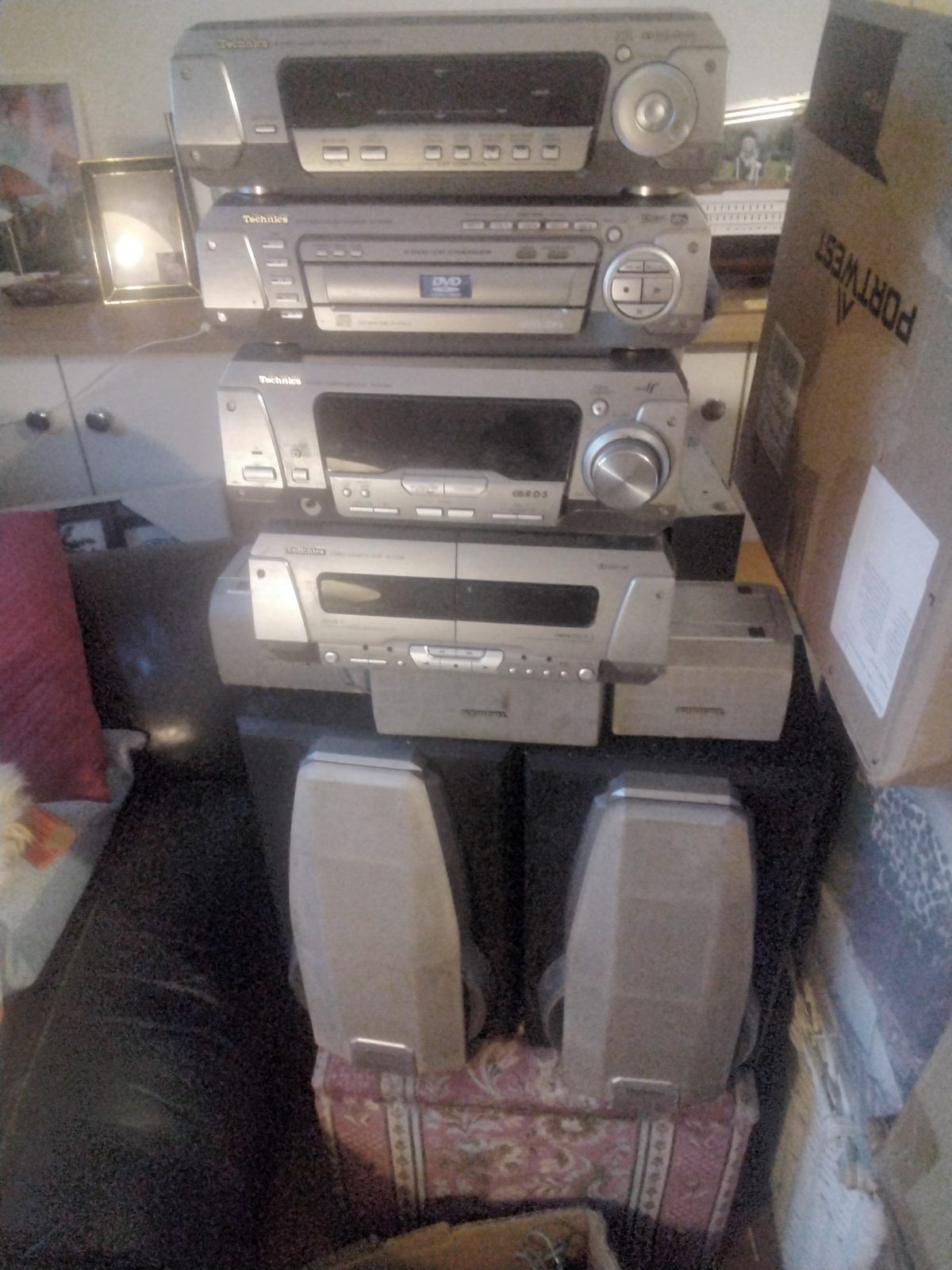 Technics.  Hi fi 5 disc changer